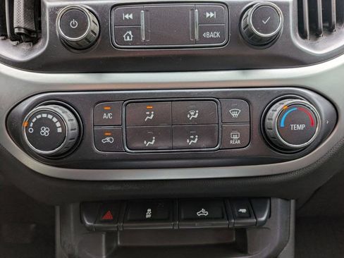 Used 2021 Chevrolet Colorado LT w/ LT Convenience Package RWD image 21