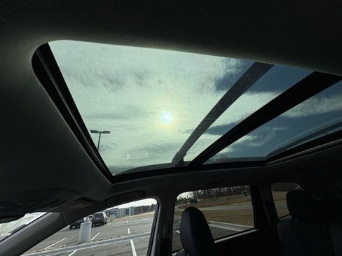 Used 2022 Subaru Ascent Onyx Edition image 27