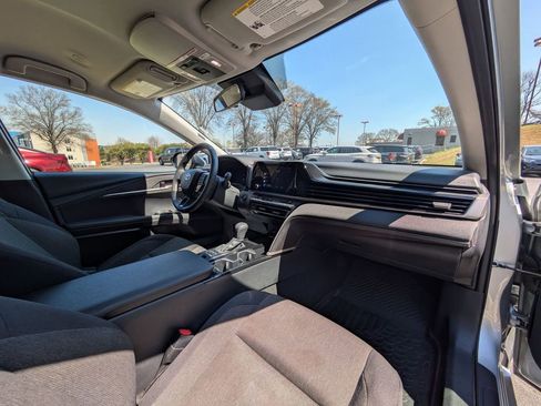 Used 2025 Toyota Camry LE image 30