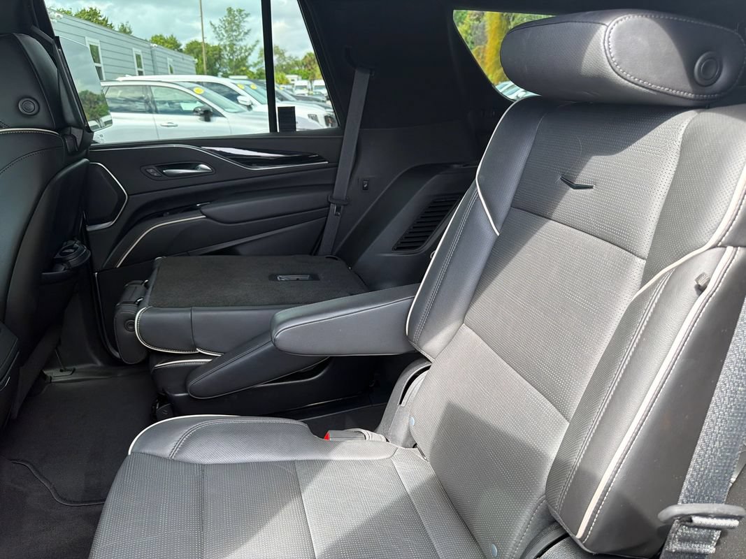Used 2024 Cadillac Escalade Sport w/ Touring Package AWD/4WD image 22