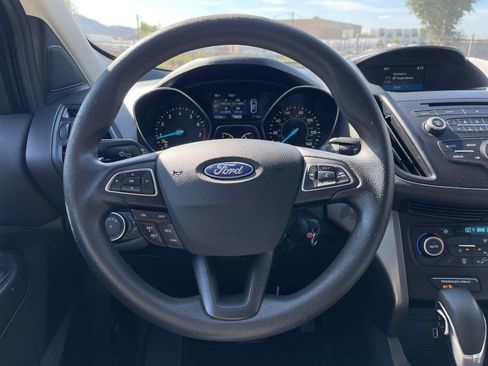 Used 2018 Ford Escape SE FWD image 12
