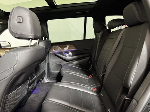 Used 2023 Mercedes-Benz GLS 450 4MATIC image 23