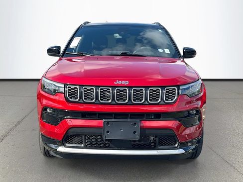Certified 2025 Jeep Compass Limited w/ Elite Group AWD/4WD image 2