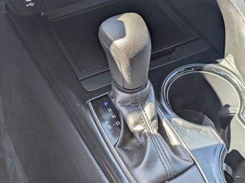 Used 2019 Toyota Camry LE FWD image 11