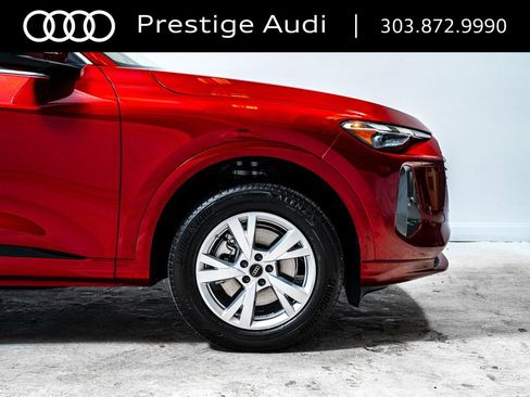 Used 2025 Audi Q5 Premium w/ Convenience Package image 13