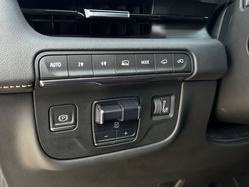 Used 2023 Cadillac Escalade Sport w/ Touring Package image 20