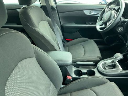 Used 2024 Kia Forte LX FWD image 13