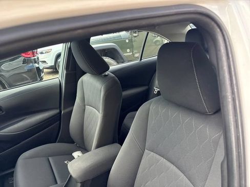 Used 2024 Toyota Corolla LE FWD image 9