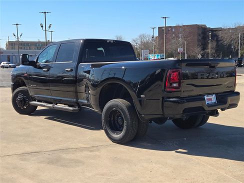 New 2026 RAM 3500 Big Horn AWD/4WD image 16