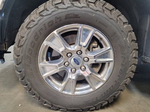 Used 2017 Ford F150 XLT w/ Equipment Group 301A Mid image 31