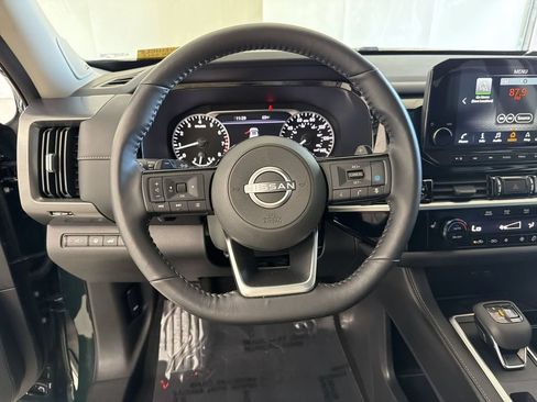Certified 2025 Nissan Pathfinder SL w/ SL Premium Package FWD image 33