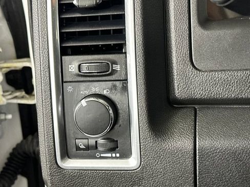 Used 2023 RAM 1500 Classic SLT w/ Protection Group image 19