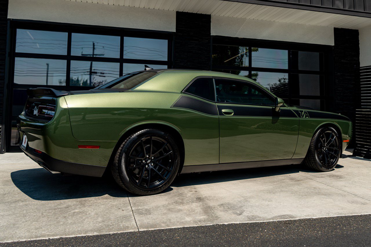 Used 2022 Dodge Challenger R/T w/ T/A Package RWD image 5