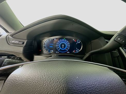 Used 2019 Cadillac Escalade Premium Luxury image 15