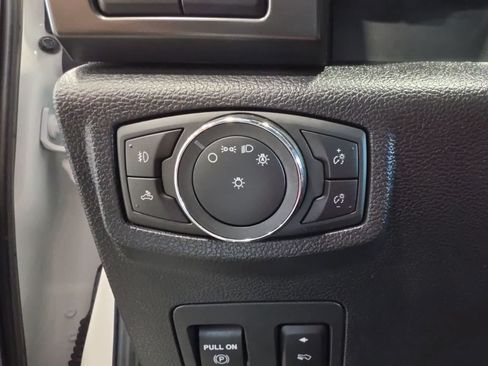Used 2020 Ford F150 Lariat AWD/4WD image 24