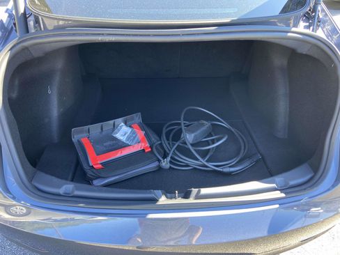 Used 2023 Tesla Model 3 Performance image 7