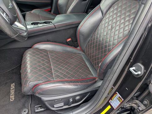 Used 2019 Genesis G70 2.0T Advanced w/ Sport Package image 15