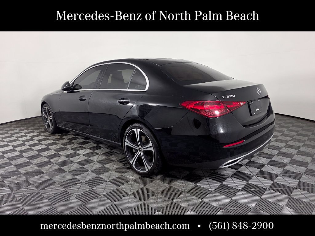 Used 2023 Mercedes-Benz C 300 Sedan image 4
