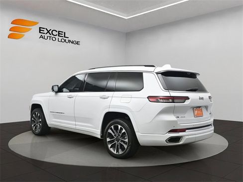 Used 2021 Jeep Grand Cherokee L Overland w/ Advanced Protech Group III image 3