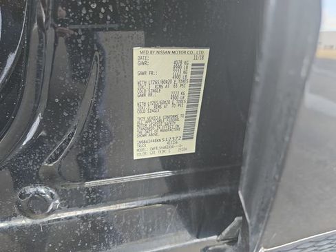 Used 2019 Nissan Titan SV w/ SV Convenience Package image 28