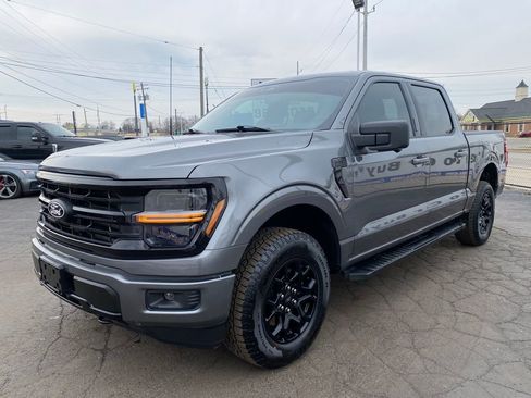 Used 2024 Ford F150 XLT w/ XLT Black Appearance Package image 6