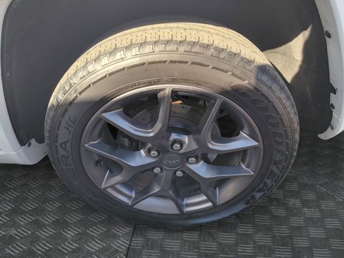 Used 2021 Jeep Grand Cherokee Limited w/ Quick Order Package 2GK 80th image 22