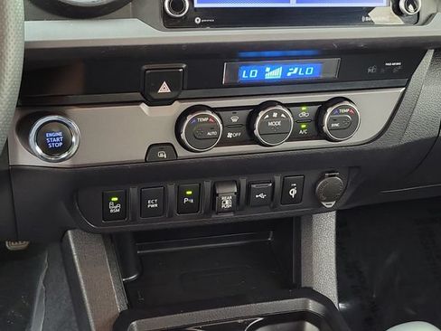 Used 2023 Toyota Tacoma TRD Off-Road w/ Technology Package RWD image 30