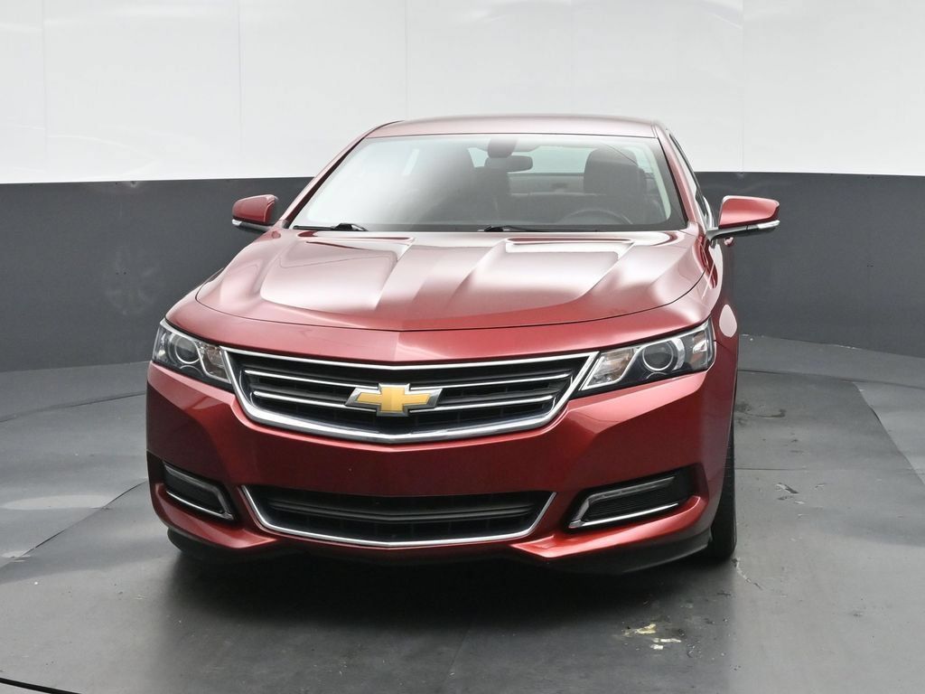 Used 2019 Chevrolet Impala LT FWD image 2