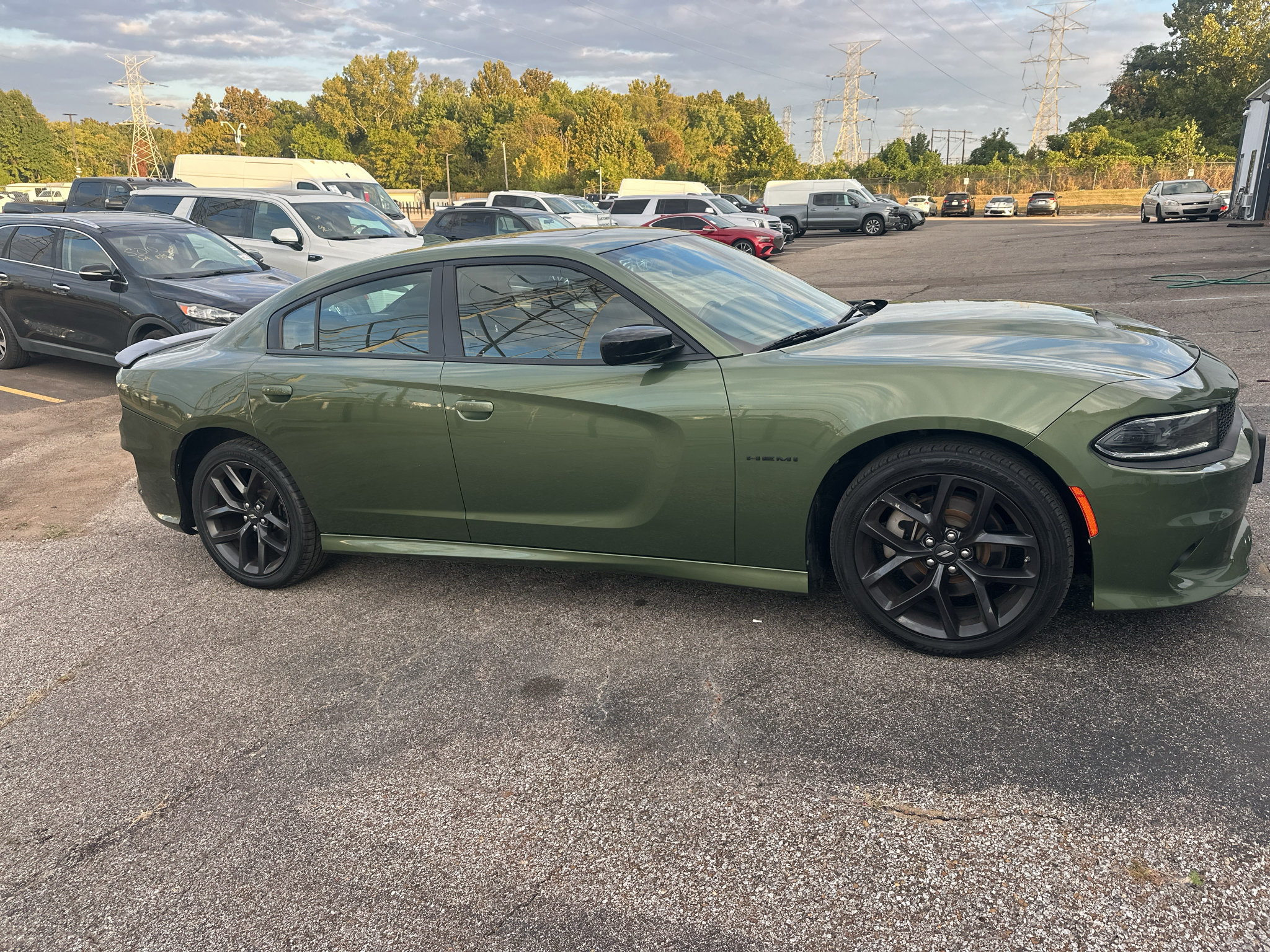Used 2022 Dodge Charger R/T w/ Blacktop Package RWD image 3