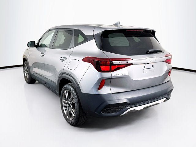 Certified 2023 Kia Seltos LX AWD/4WD image 7