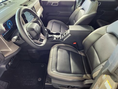 New 2025 Ford Bronco Outer Banks w/ Sasquatch Package image 11