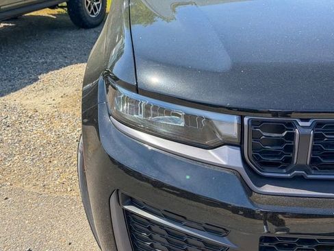 New 2026 Jeep Grand Cherokee 4WD image 5