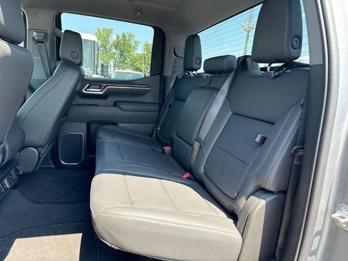 Certified 2025 GMC Sierra 1500 SLT AWD/4WD image 23