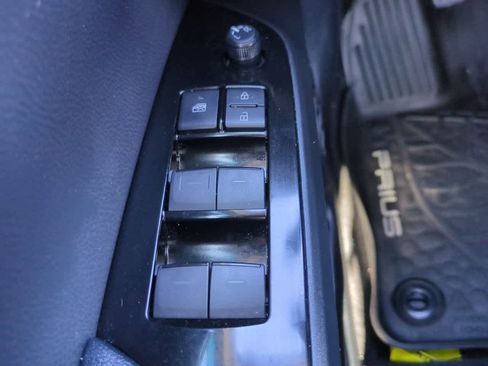 Certified 2019 Toyota Prius XLE w/ Advanced Technology Package image 22