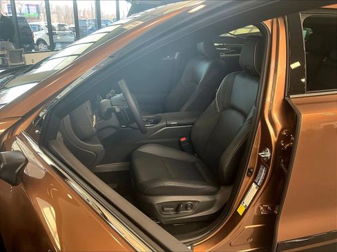 New 2026 Toyota Crown Signia image 11