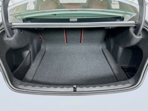 Used 2025 BMW 330i xDrive 330i xDrive M Sport w/ M Sport Package image 25