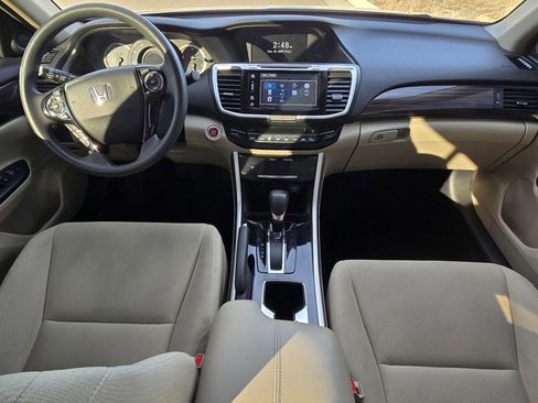 Used 2016 Honda Accord EX image 25