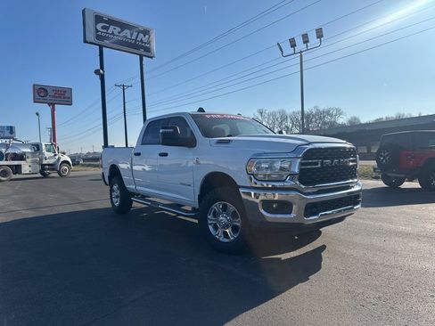 Used 2023 RAM 2500 Big Horn w/ Level 1 Equipment Group image 2