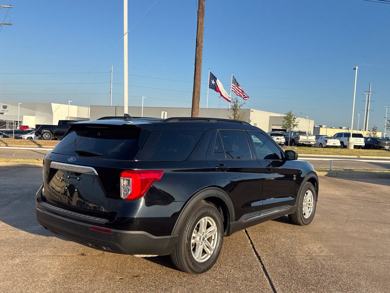 Used 2022 Ford Explorer XLT RWD image 21