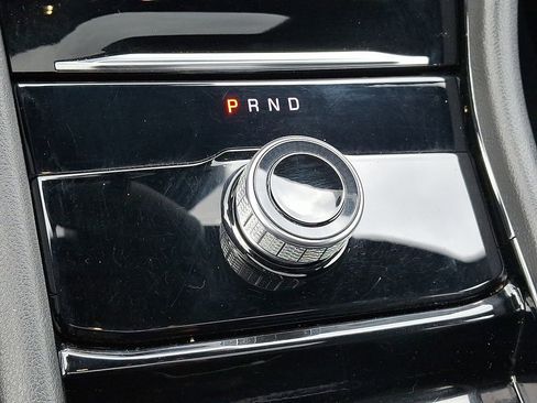 Used 2023 Jeep Grand Cherokee Altitude AWD/4WD image 15
