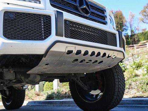 Used 2018 Mercedes-Benz G 550 Squared image 12