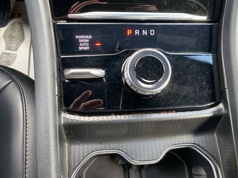 Used 2024 Jeep Grand Cherokee L Limited image 15