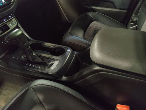 Used 2015 Chevrolet Colorado Z71 RWD image 26