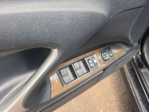 Used 2013 Lexus IS 250 w/ Premium Pkg Value Edition RWD image 11