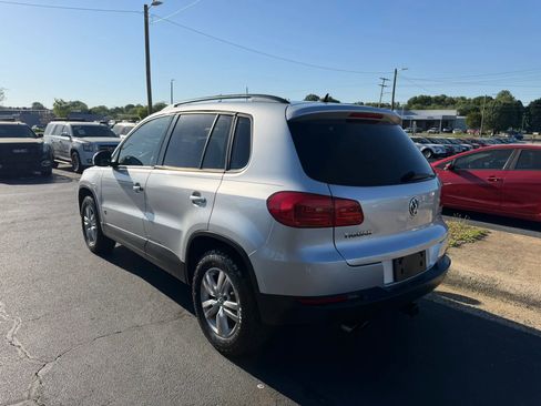 Used 2016 Volkswagen Tiguan S FWD image 5