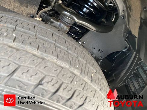 Certified 2022 Toyota Tacoma SR AWD/4WD image 11