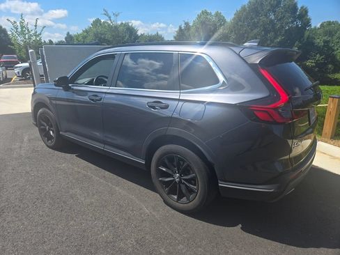 Used 2024 Honda CR-V Sport image 4