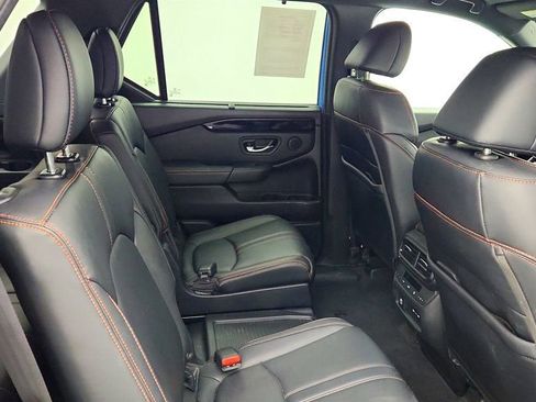 Used 2024 Honda Pilot TrailSport image 23
