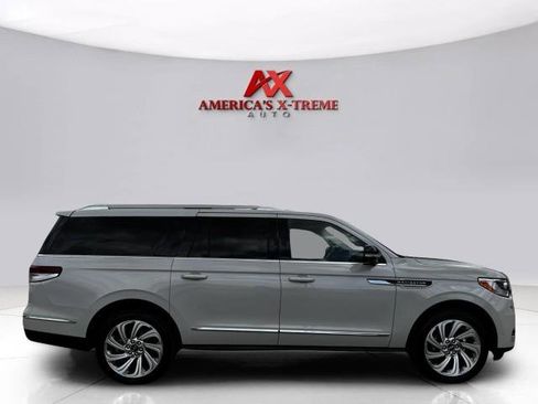 Used 2024 Lincoln Navigator L Reserve AWD/4WD image 6