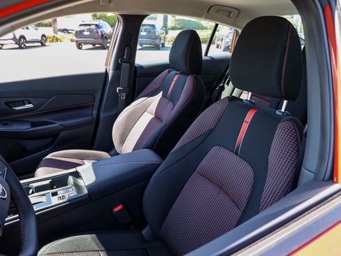 New 2026 Nissan Sentra SR w/ Floor Mat Package FWD image 15